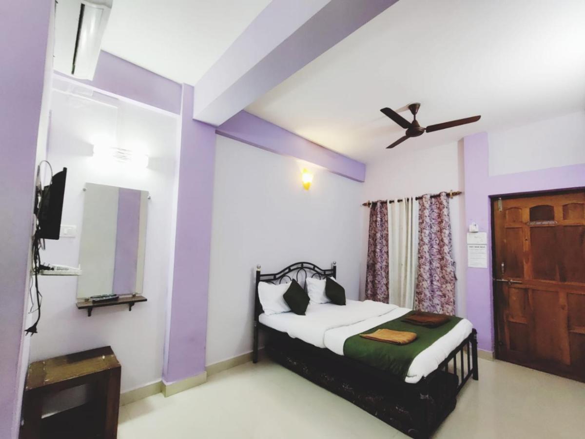 Tiger Eye Guest House Calangute Exteriör bild